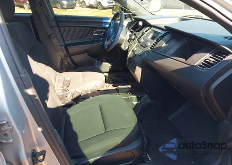 2015 Ford Police Interceptor z USA, uszkodzony, nr VIN 1FAHP2MK4FG190235